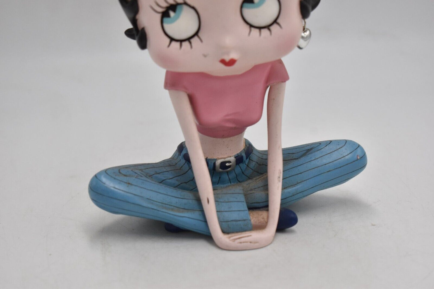 Betty Boop Sitting Cross-Legged Figurine – King Features Syndicate