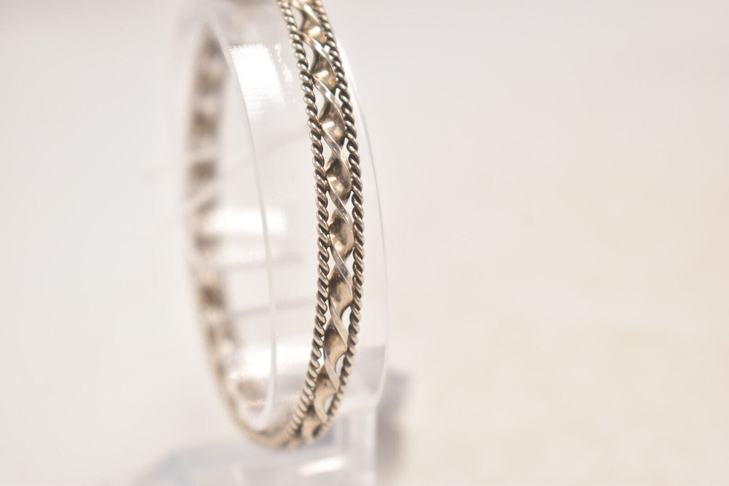 Vintage Sterling Silver 925 Ornate Bangle Bracelet - 7cm Diameter