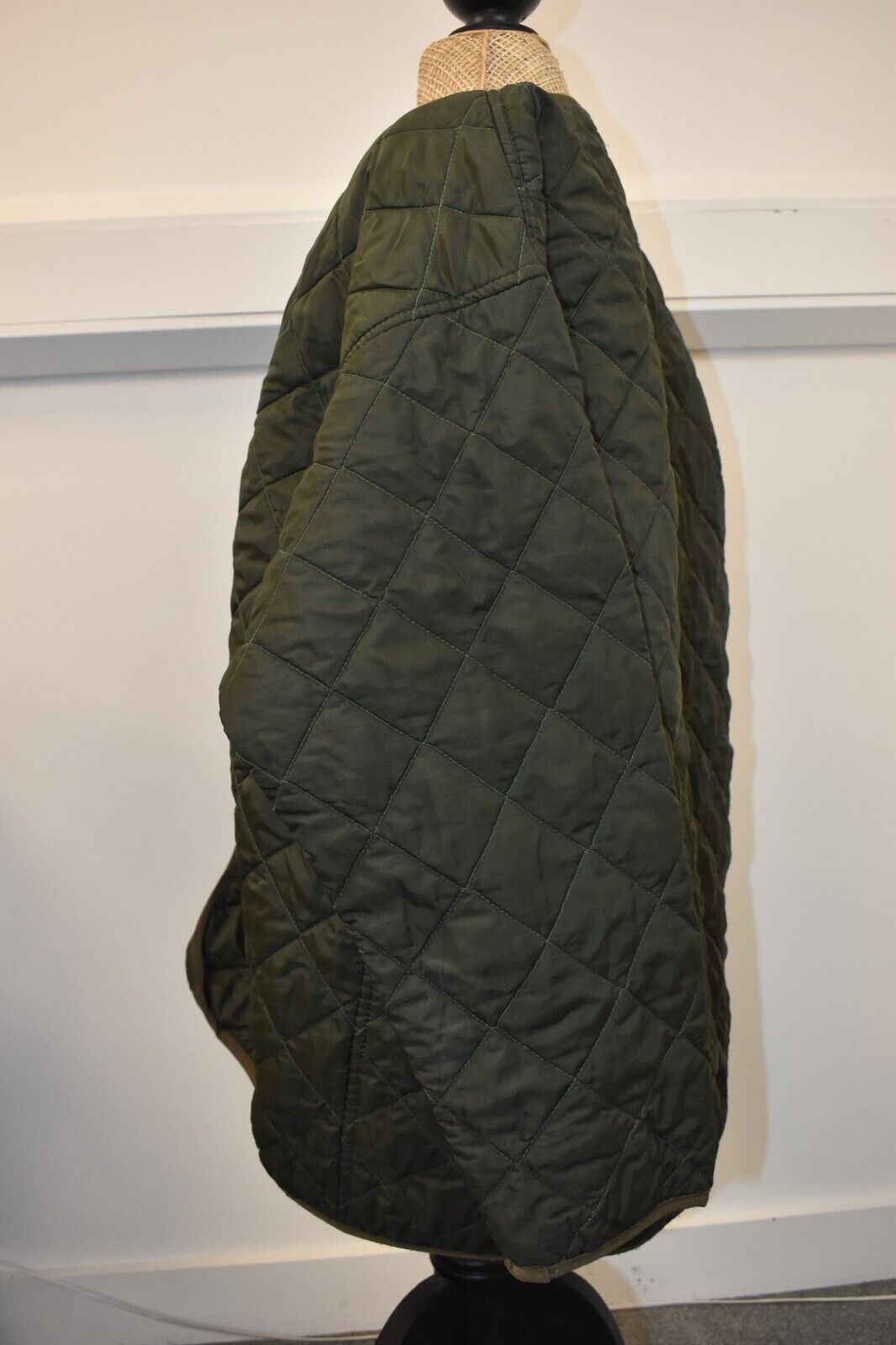 British Army Green Quilted Extreme Cold Weather Parka Jacket Liner – 40" Chest