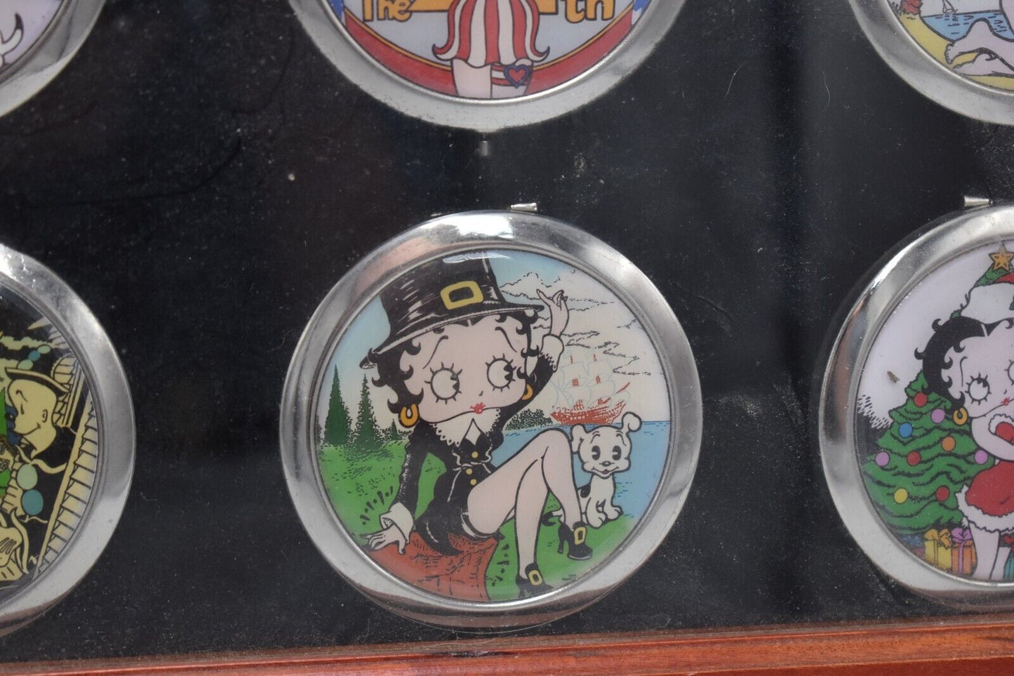 Willabee & Ward Betty Boop Compact Mirror Collection – Wooden Glass Case