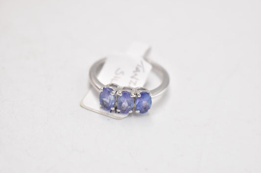 Vintage Sterling Silver & Blue Tanzanite Ring – Size O – Elegant Timeless
