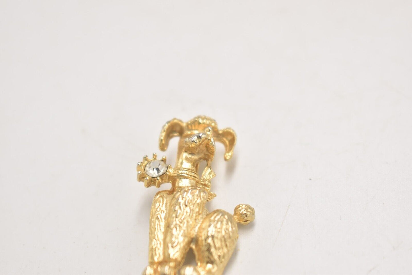 Vintage Poodle Dog Gold Tone and Rhinestone Brooch – Women's Jewellery