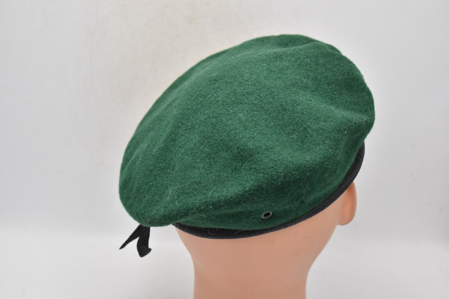 Vintage German Army Green Beret w/ Bundeswehr Panzer Tank Metal Badge – Size 59