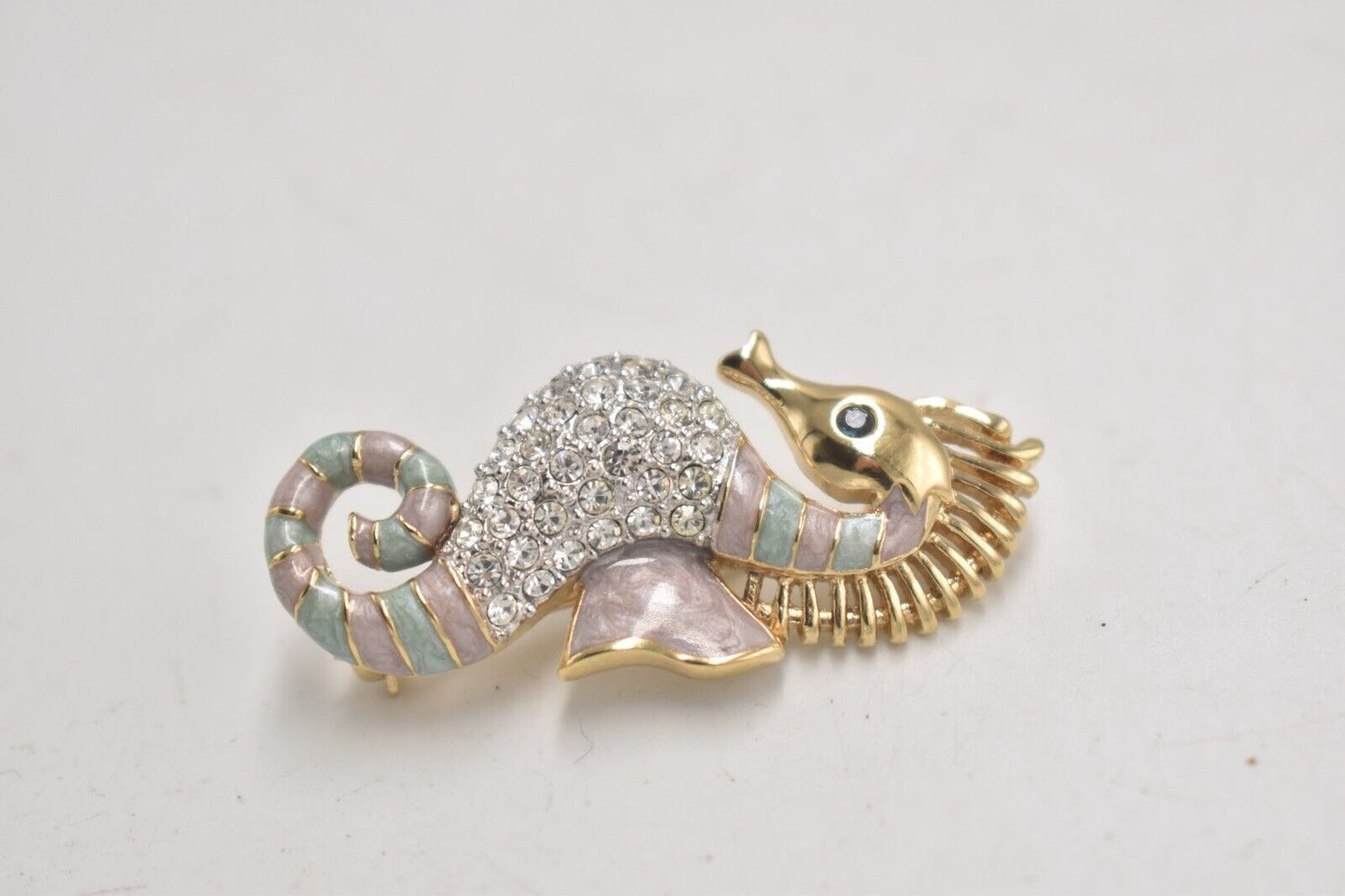 Vintage Seahorse Brooch – Rhinestone & Enamel – Costume Jewellery