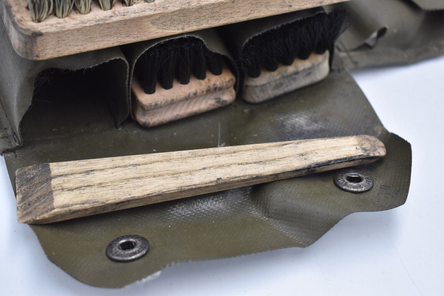 Vintage German Army Boot Care Brush Kit – Dated 1987