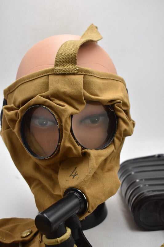 British Army WWI Replica SBR Small Box Respirator Gas Mask & Haversack Bag