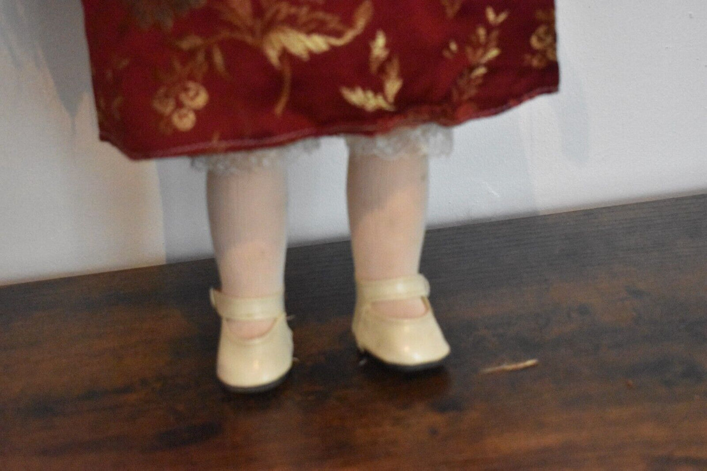 Vintage Alberon Porcelain Doll – Blonde Hair, Blue Eyes, Oriental Dress, 50cm