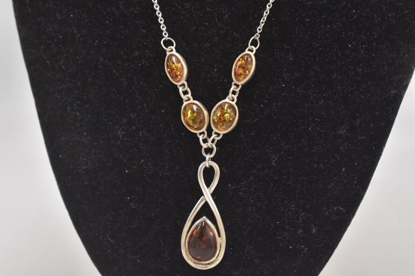 Vintage 925 Sterling Silver Amber and Diamond Teardrop Necklace