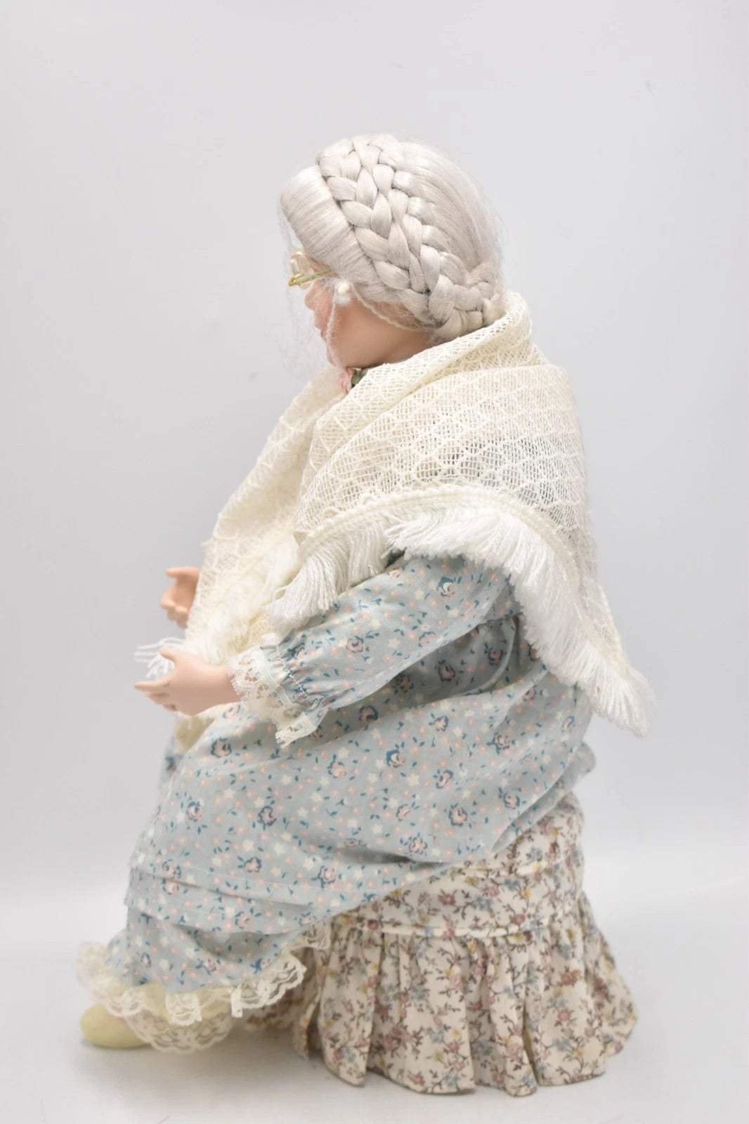 Vintage Danbury Mint Once Upon a Time Grandmother Granddaughter Porcelain Dolls