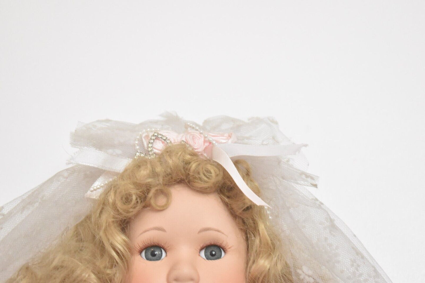 Vintage The Sister Collection Julietta Bride Porcelain Doll – Large – 70cm