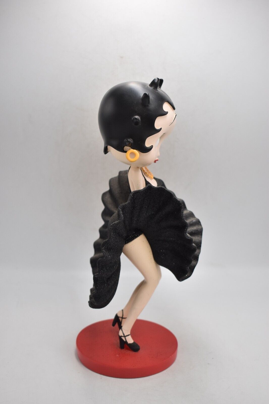 Betty Boop Cool Breeze Black Dress Figurine – King Features Syndicate