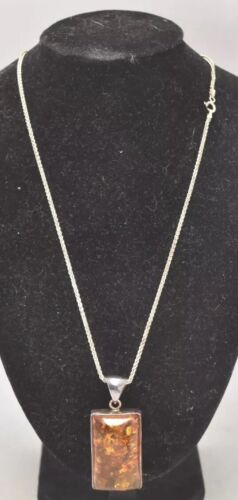 Vintage Sterling Silver 925 Necklace with Baltic Amber Cabochon Silver Setting