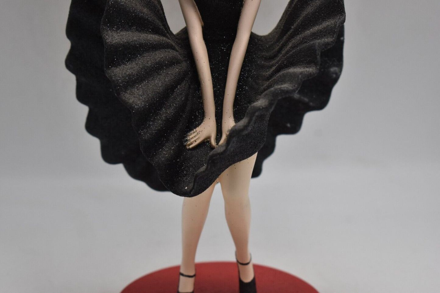 Betty Boop Cool Breeze Black Dress Figurine – King Features Syndicate