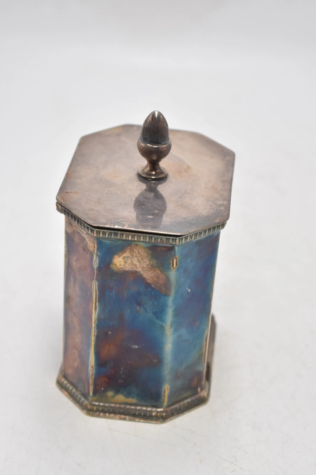 Antique Mappin & Webb Silver Plated Octagonal Tea Caddy – 12.5cm.