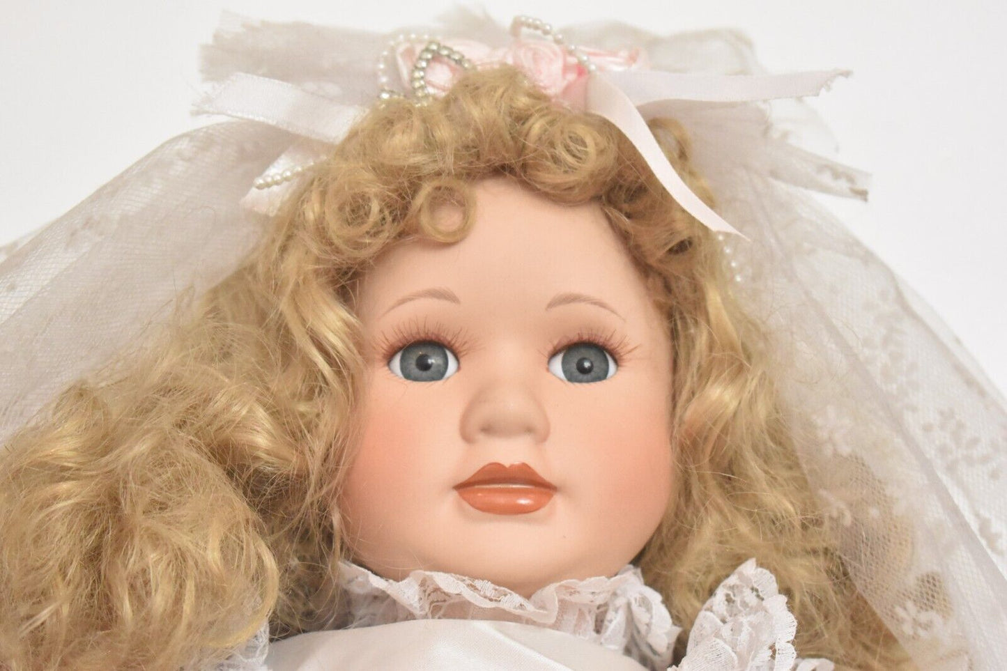 Vintage The Sister Collection Julietta Bride Porcelain Doll – Large – 70cm