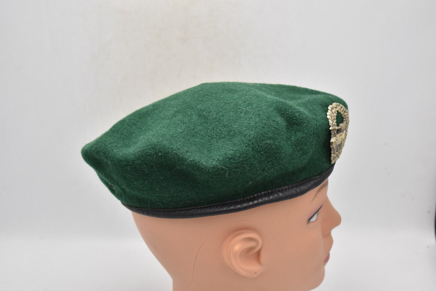 Vintage German Army Green Beret w/ Bundeswehr Panzer Tank Metal Badge – Size 59