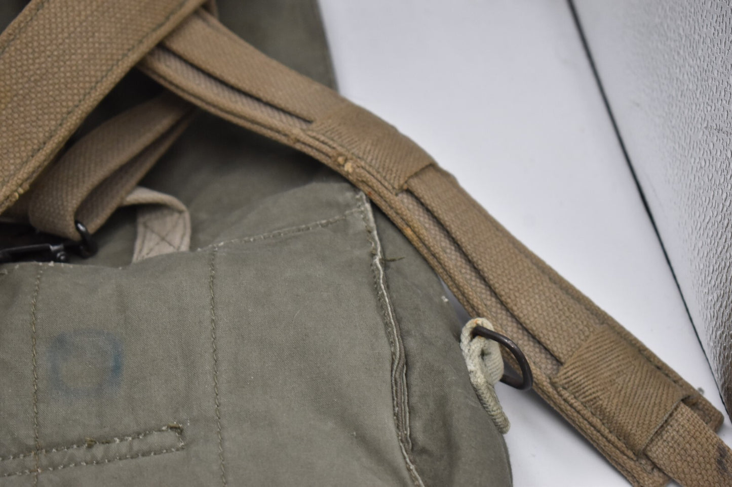 Yugoslavian Serbian Army M77 Backpack – Military Surplus Rucksack/Messenger
