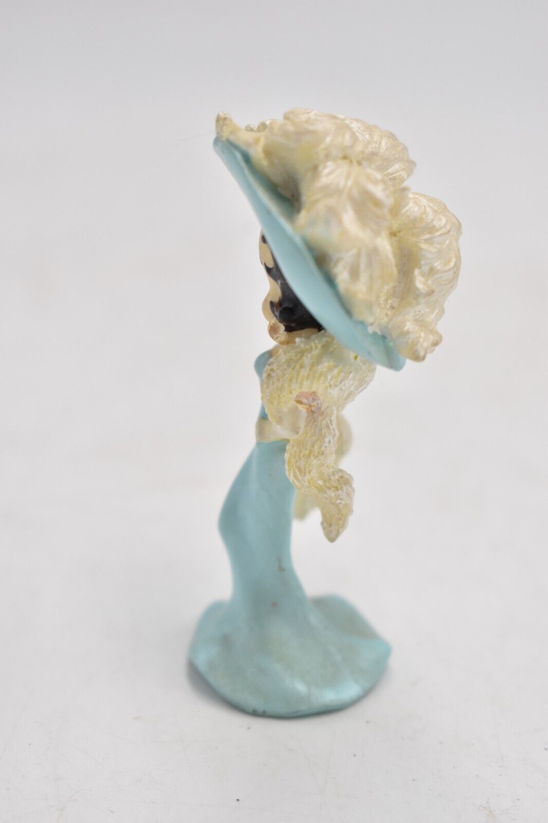 Betty Boop Mini Fur & Feathers Figurine – C&S Collectables
