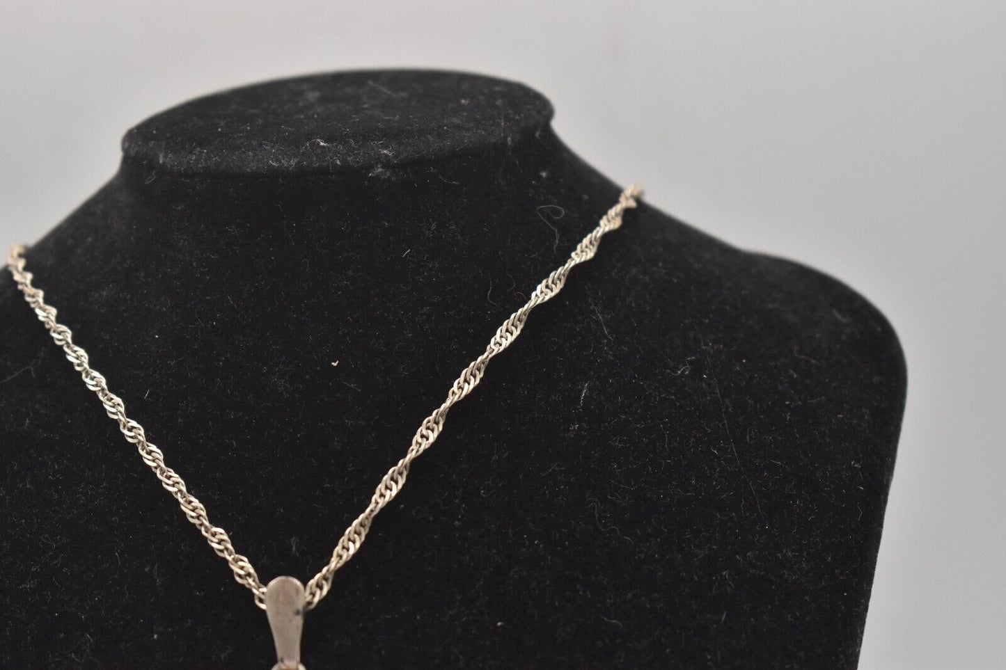 Vintage Sterling Silver 925 Necklace with Amber Pendant – 60cm