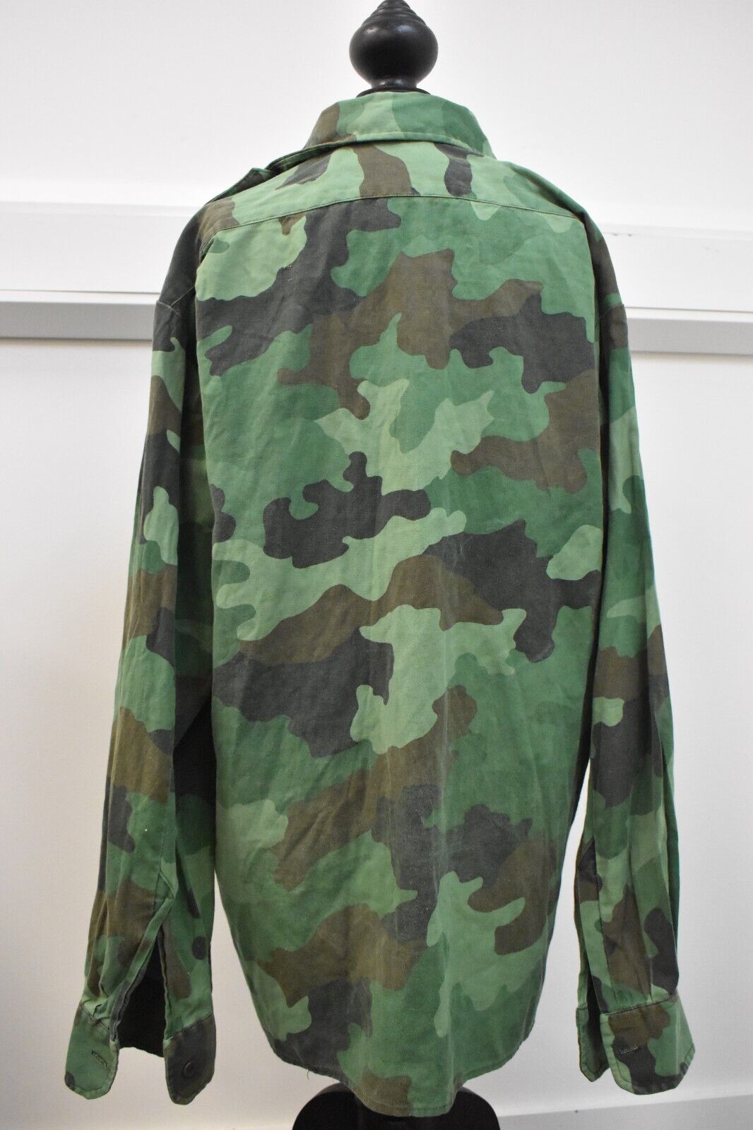 Vintage Serbian Army Combat Shirt – Oakleaf Camo, Yugoslavia Uniform, 44" Chest