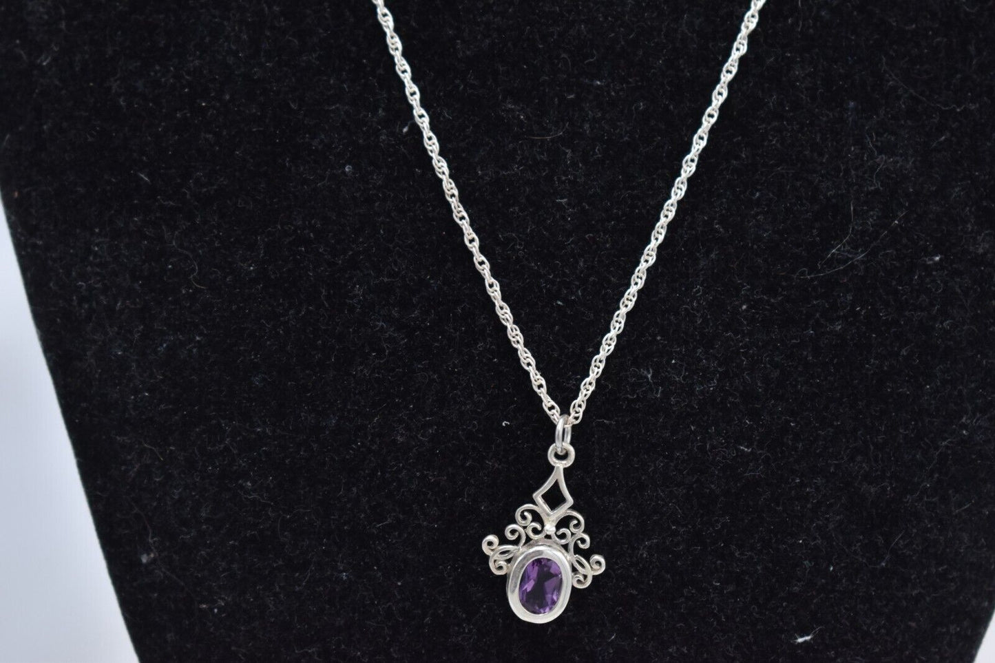 Vintage Sterling Silver & Amethyst Pendant Necklace 42cm