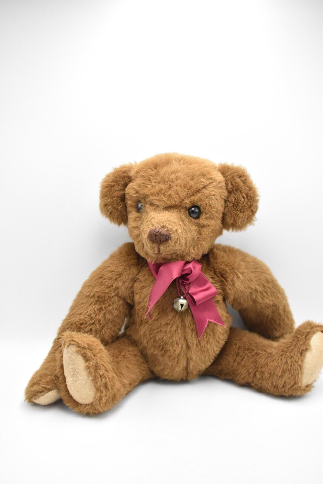 Artist Teddy Bear by Rugly Bear – Bernice Smith – Handcrafted Collectible