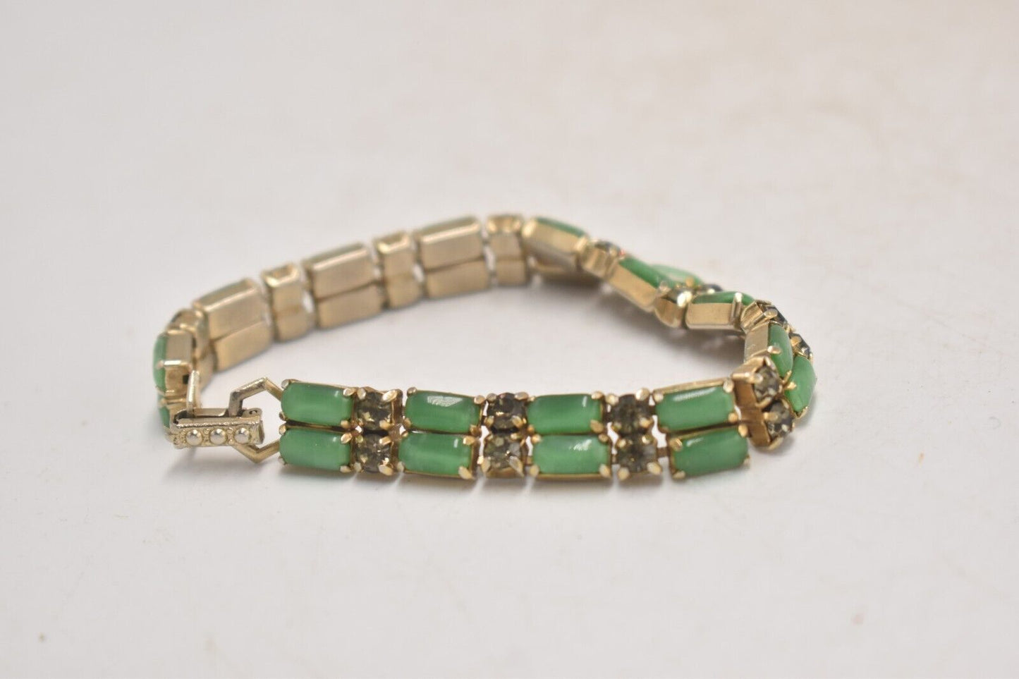 Vintage Gold Tone Green Chalcedony Tennis Bracelet – 18.5cm – Costume Jewellery